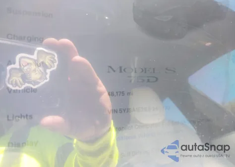 2018 Tesla Model S 100D/75D/P100D z USA, uszkodzony, nr VIN 5YJSA1E29JF246070